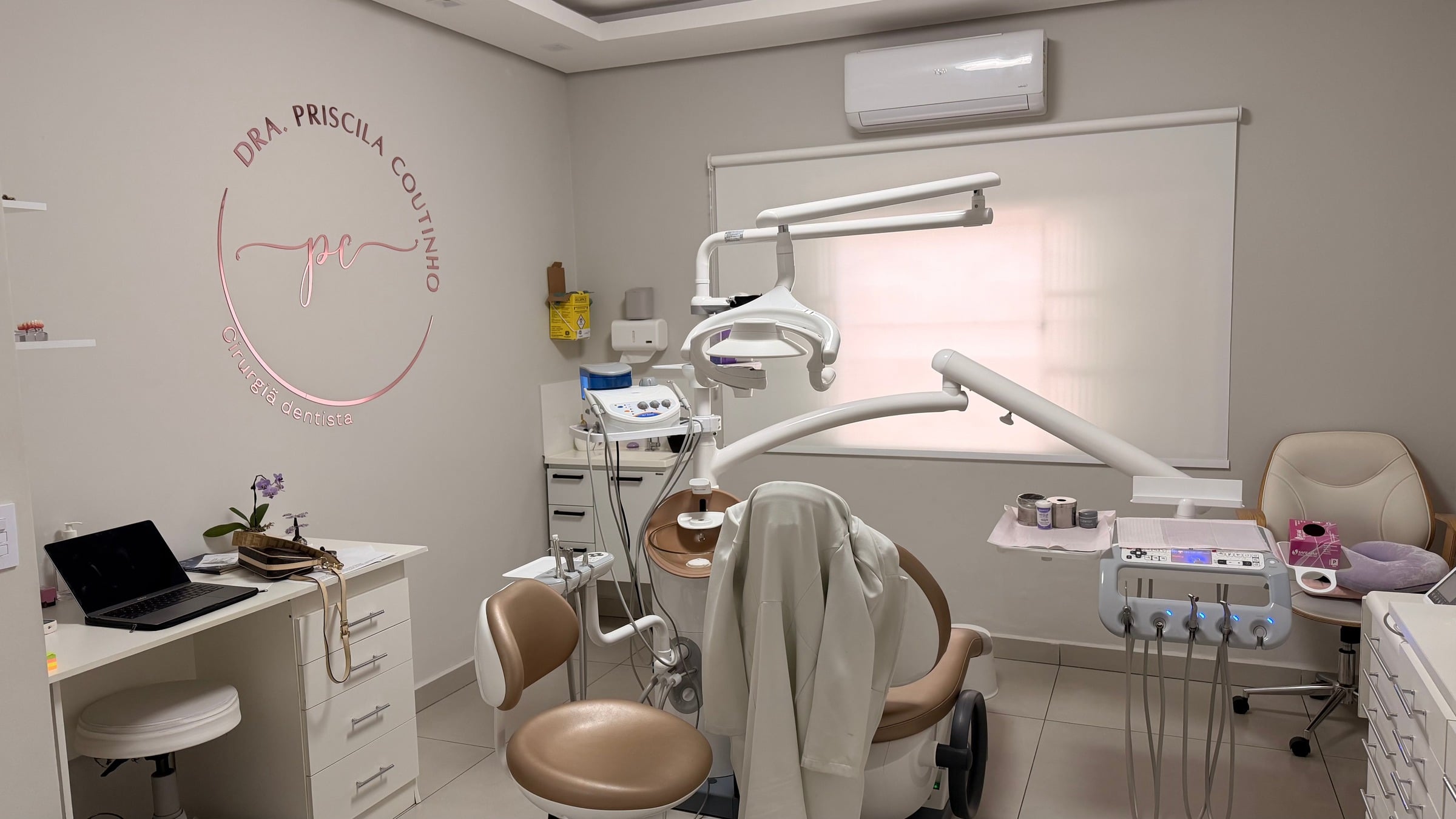 Interior da COUTCLINIC